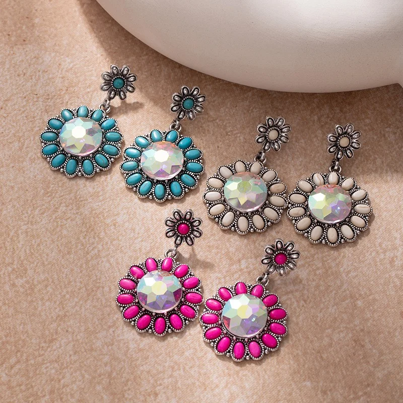 Flowers turquoise beads earrings iridescent rhinestones