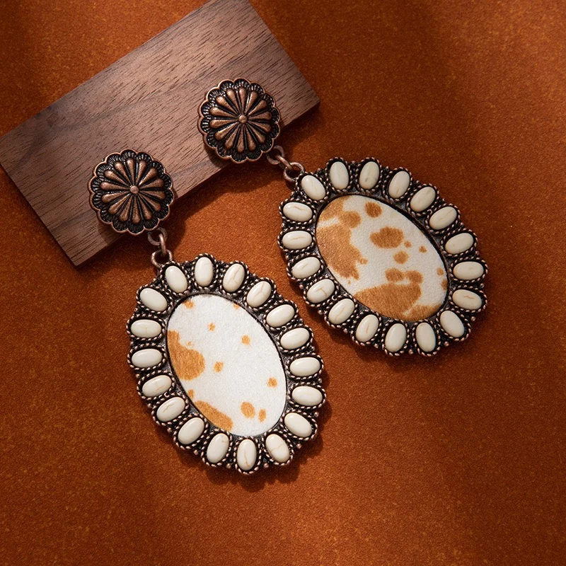 Oval leopard animal point turquoise earrings